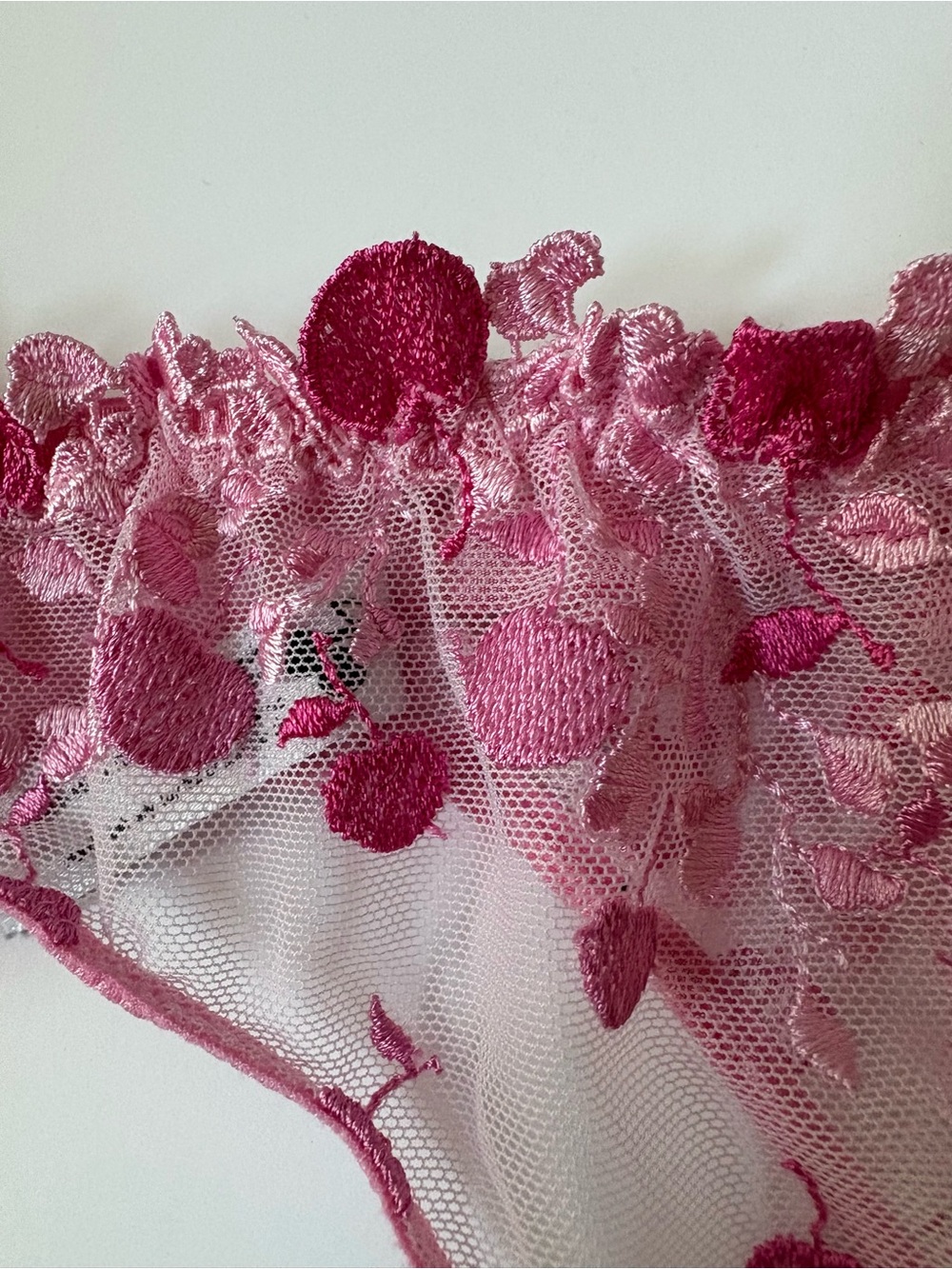 Voight by Valentina Pink lace garter belt Size M